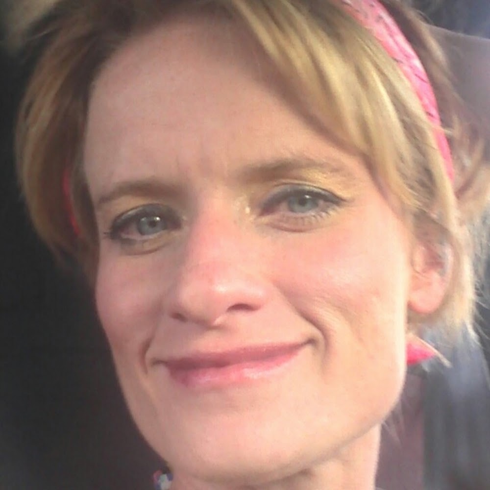 Meet your Posher, Dana